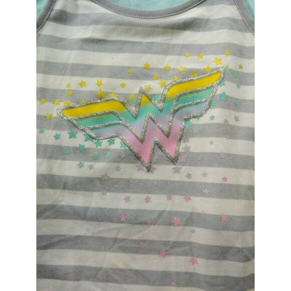 Wonder Woman Girls Dress 2 piece Size 6/6X Gray Stripe Super Hero Avenger - Picture 2 of 3